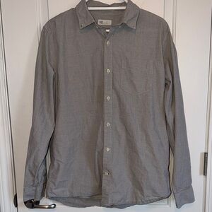 GAP Men's Light Gray Casual Button-Down Shirt